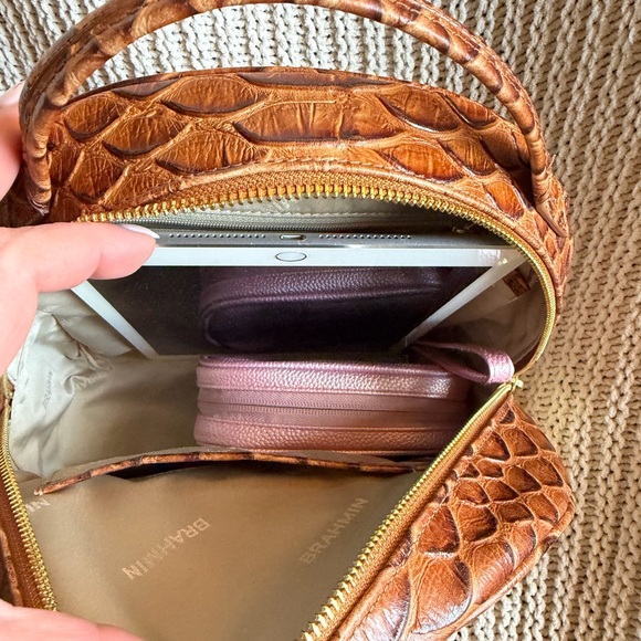 Brahmin Chelcy Mini Backpack Honey Brown Saratoga Leather + Dust Bag - Picture 16 of 16